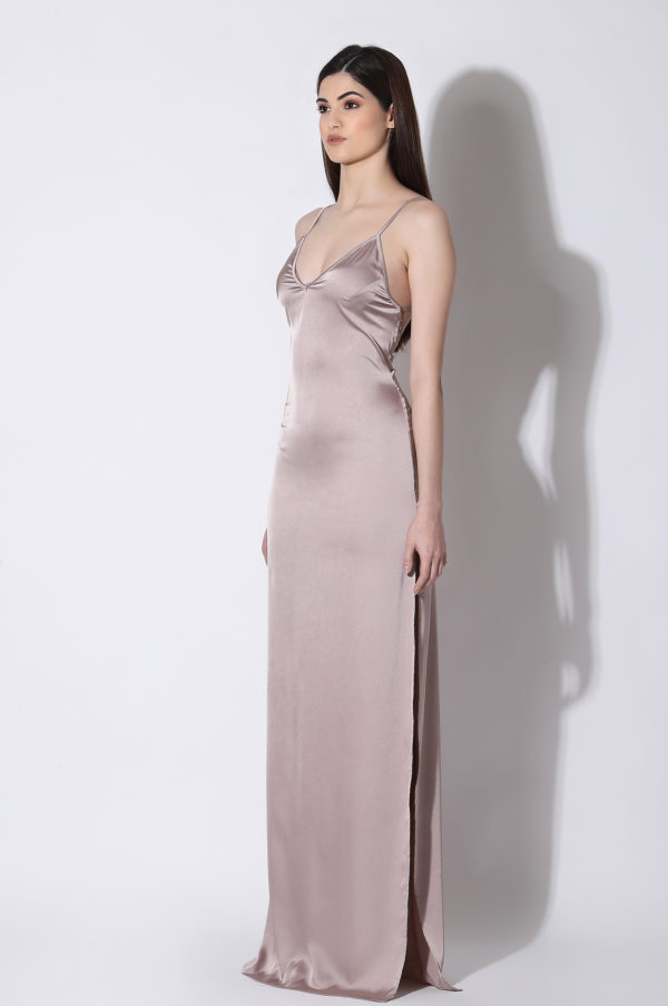 CHAMPAGNE SATIN LOUNGE DRESS4